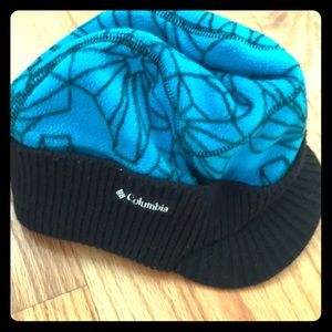 Columbia Winter Beanie Short Brim Hat REVERSIBLE